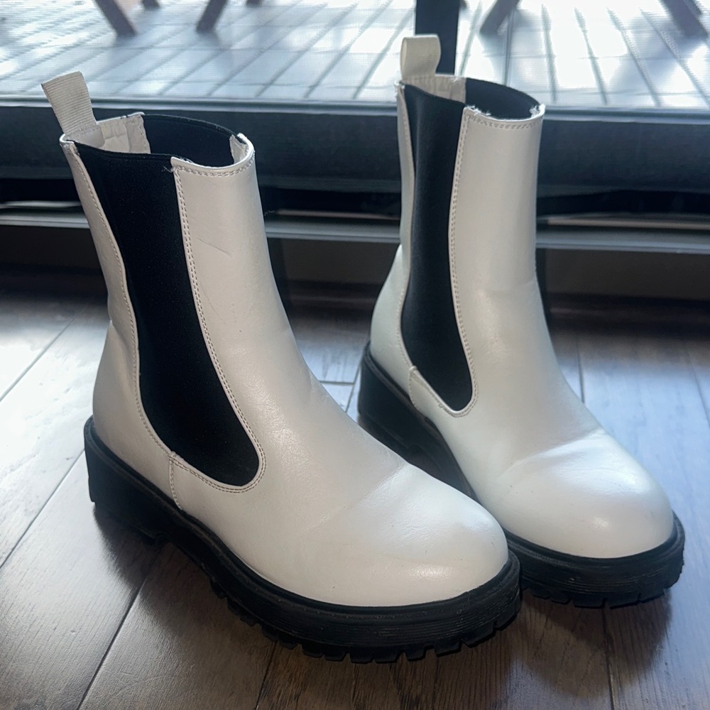 White Chelsea boots